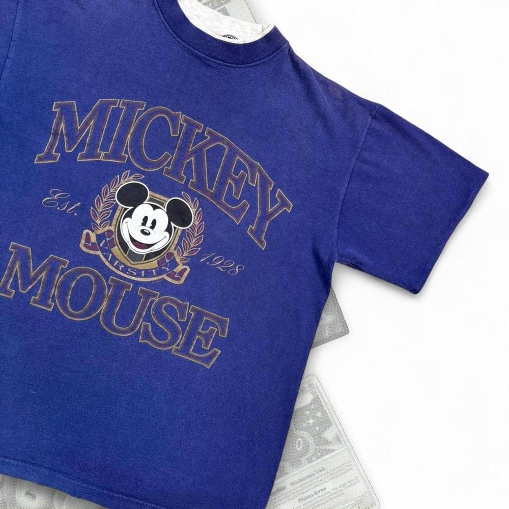 Vintage 90’s Walt Disney World Mickey Mouse University Font Graphic Tee Shirt